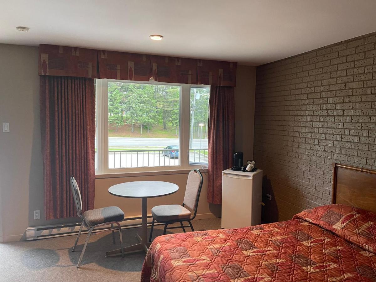 Auberge L'Étape Mont-Laurier Chambre photo